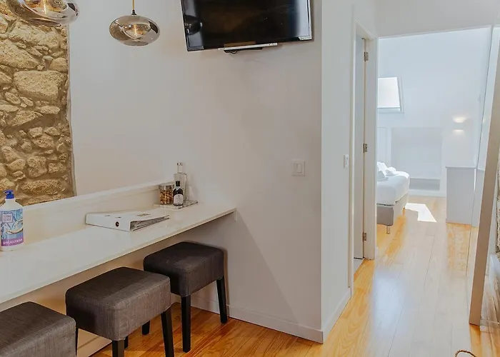 Gardens - Historic House, By Hopstays Appartement