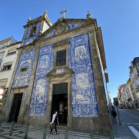 Gardens - Historic House, By Hopstays