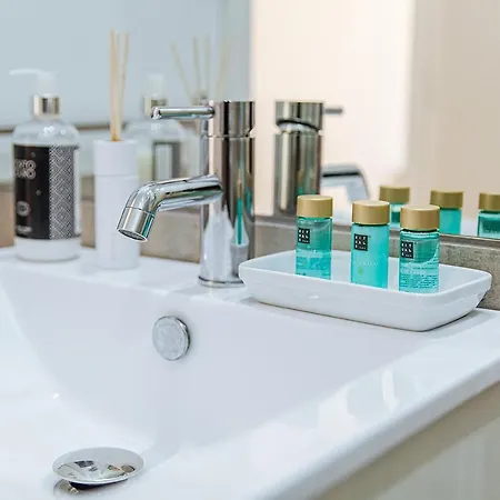 Appartamento Gardens - Historic House, By Hopstays *