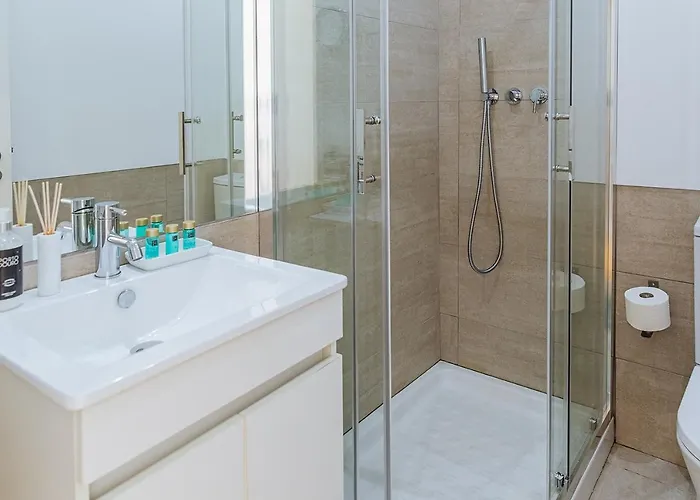 Gardens - Historic House, By Hopstays * Porto