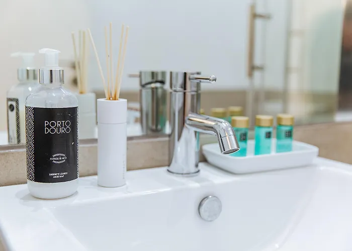 Gardens - Historic House, By Hopstays * Porto