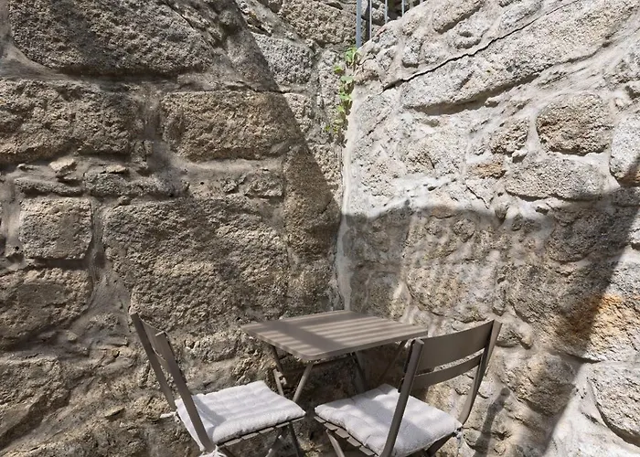 Gardens - Historic House, By Hopstays * Porto