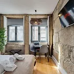 Gardens - Historic House, By Hopstays Daire Porto