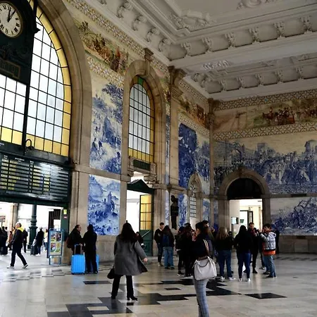 Gardens - Historic House, By Hopstays *