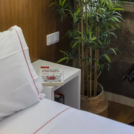 Apartman Gardens - Historic House, By Hopstays