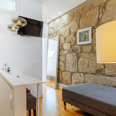 Gardens - Historic House, By Hopstays Apartamento
