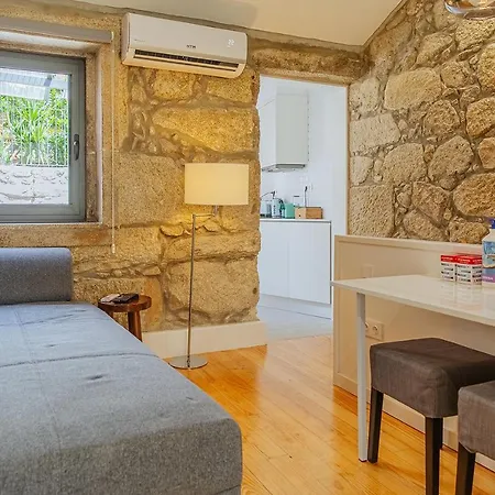 Gardens - Historic House, By Hopstays Apartament Porto