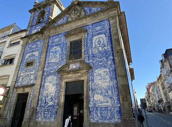 Gardens - Historic House, By Hopstays