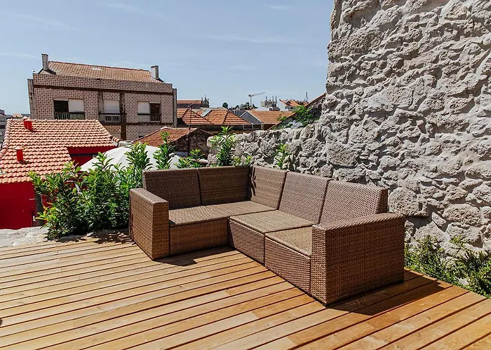 Gardens - Historic House, By Hopstays Oporto