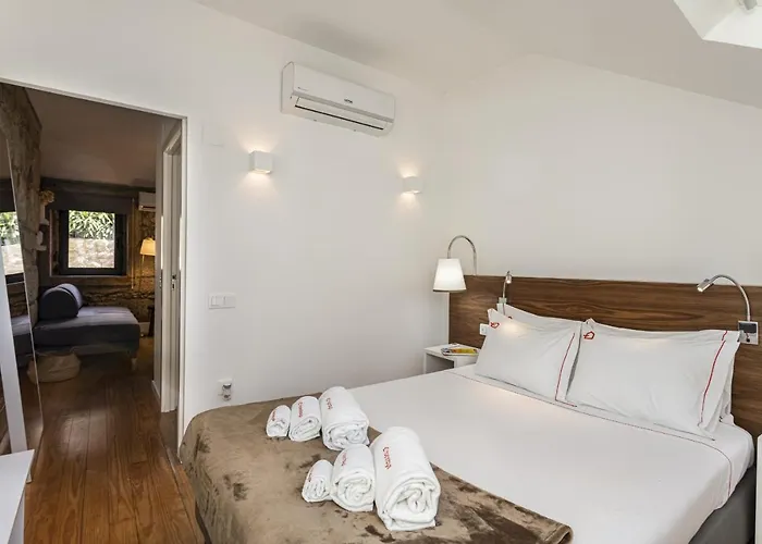 Apartamento Gardens - Historic House, By Hopstays *