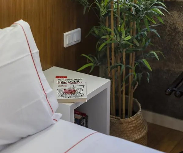 Apartamento Gardens - Historic House, By Hopstays