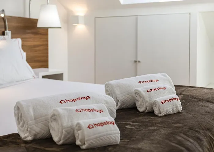 Apartamento Gardens - Historic House, By Hopstays